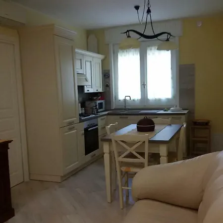 Apartment - All'ombra Del Portico